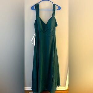 Size 14 forest green maxi dress from Azazie